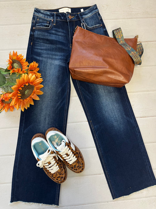 Mid Rise Crop Straight Cut Hem