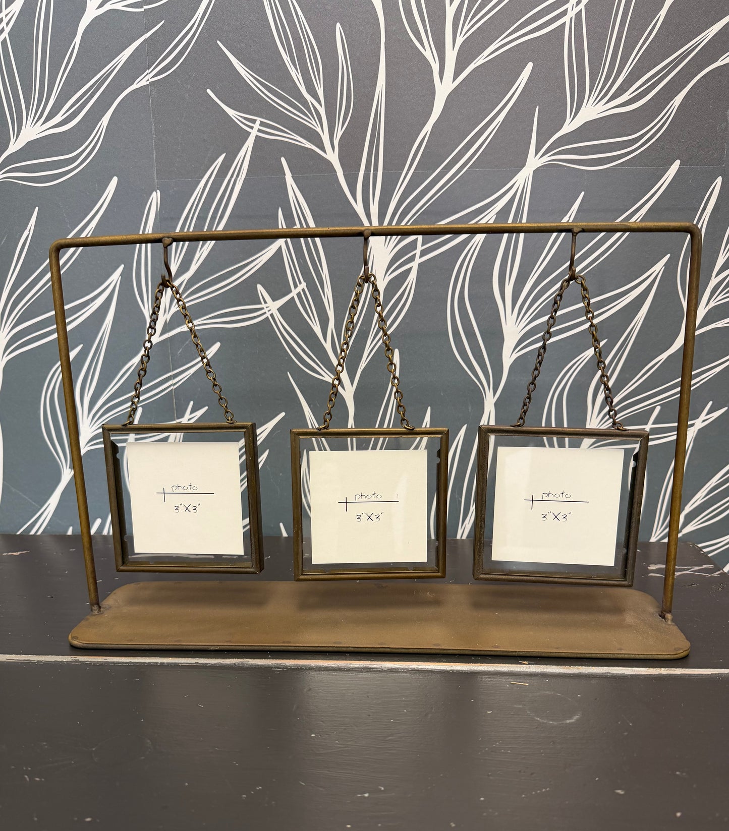 Metal Hanging Frame Set