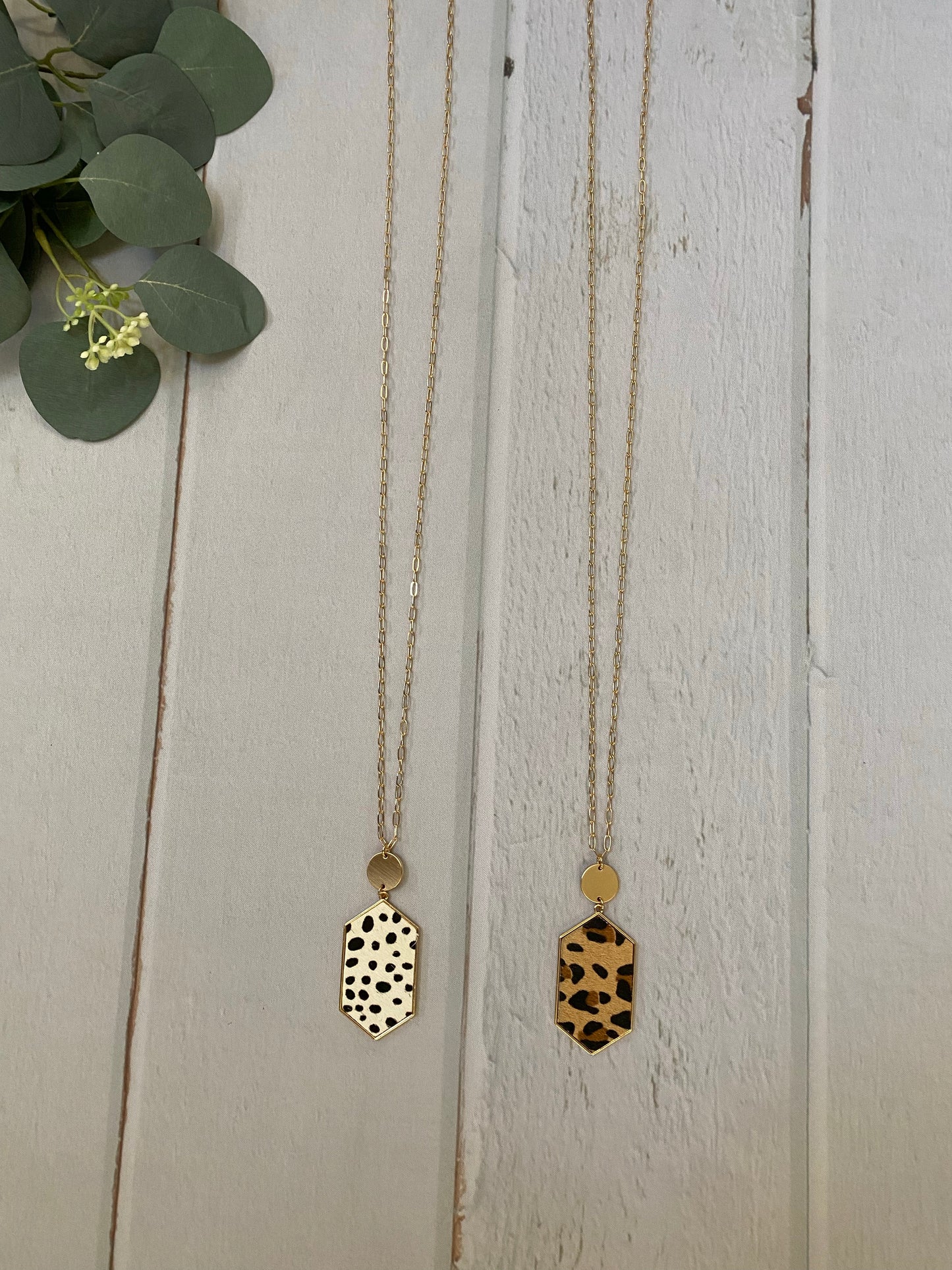 Elongated Hex Print Necklace