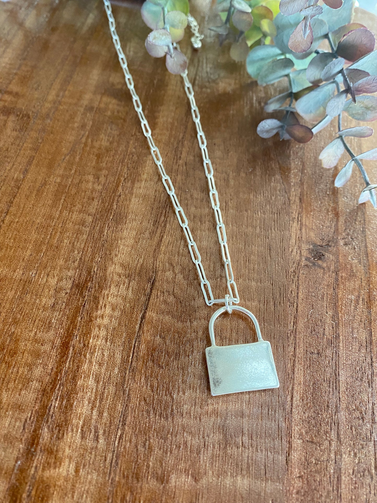 Link Chain with Lock Necklace